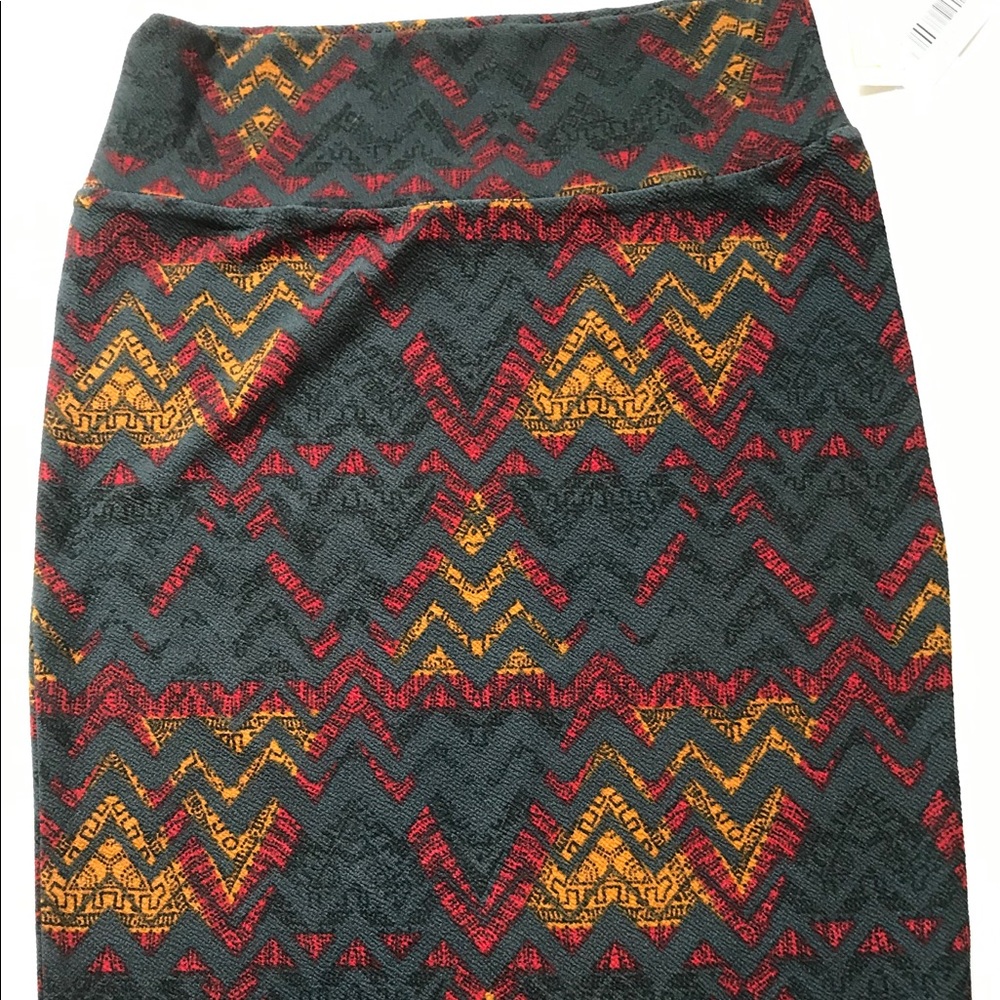 Small Lularoe Cassie Pencil Skirt